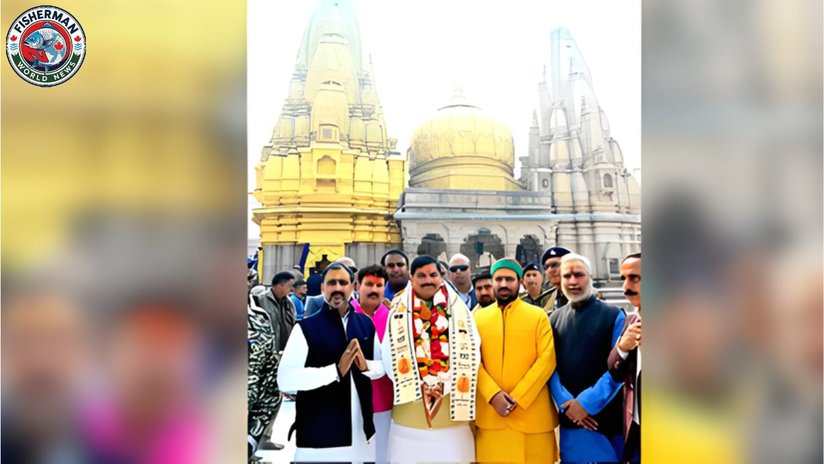 CM मोहन यादव काशी पहुंचे