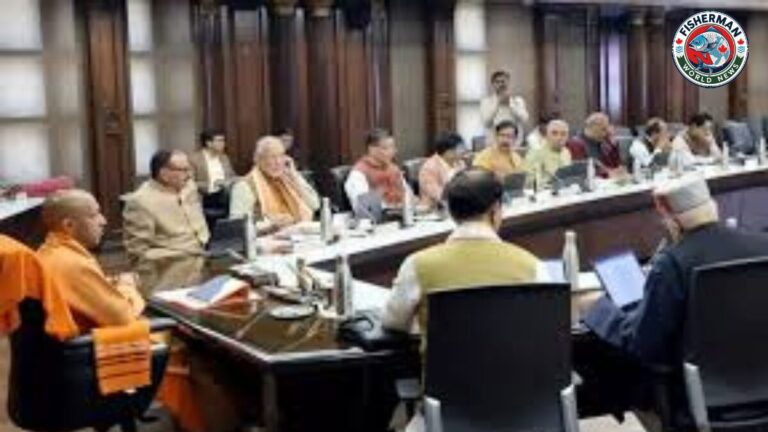 उत्तर प्रदेश में 15 लाख शिक्षक और शिक्षणेत्त