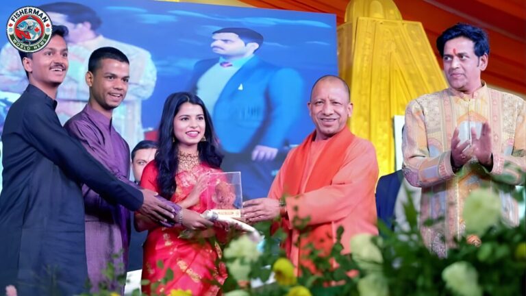 6 विभूतियों को 'गोरखपुर रत्न' सम्मान दिया