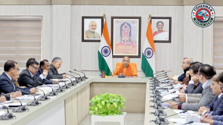 यूपी सीएम योगी ने की वित्त विभाग की समीक्षा