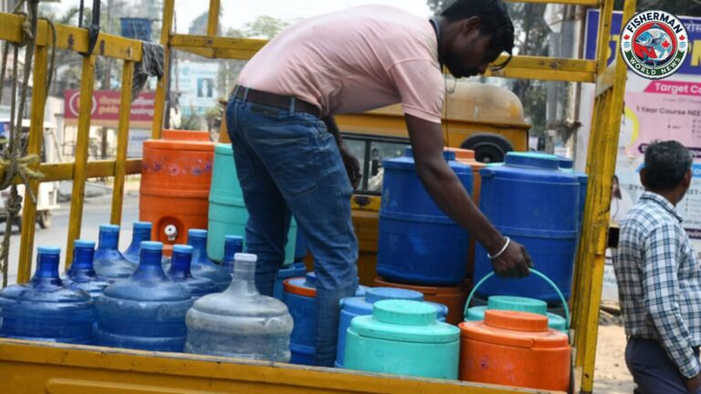 400 रुपये महीने टैक्स देकर भी गंदा पानी