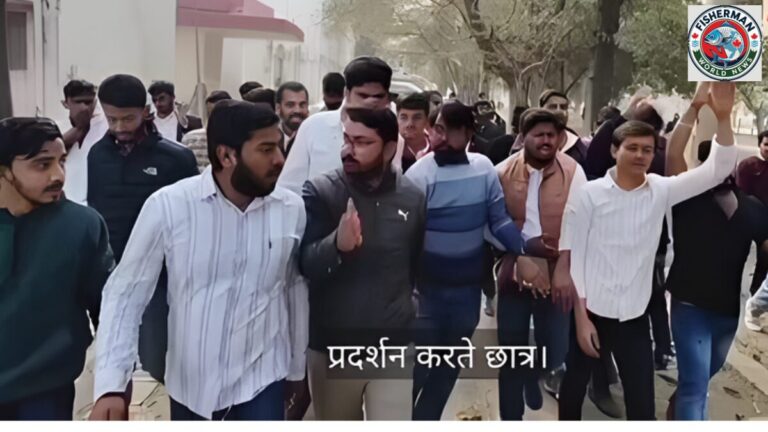 विश्वविद्यालय परिसर में