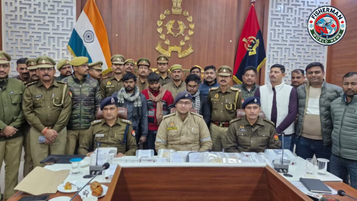 गोरखपुर में रिटायर्ड लेखपाल बालेंद्र सिंह