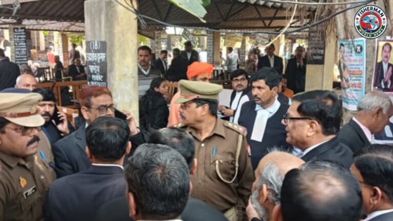 बम विस्फोट की धमकी