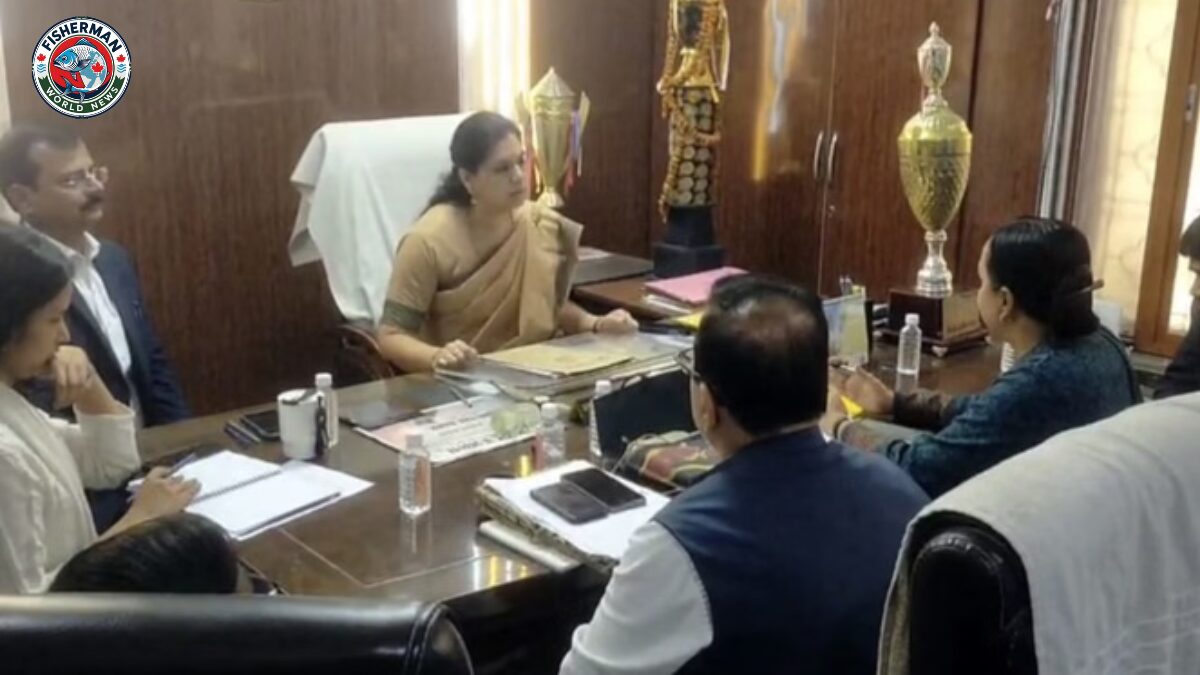 डीएम दिव्या मित्तल