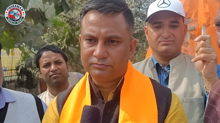 18 सूत्रीय मांगों का ज्ञापन सौंपा