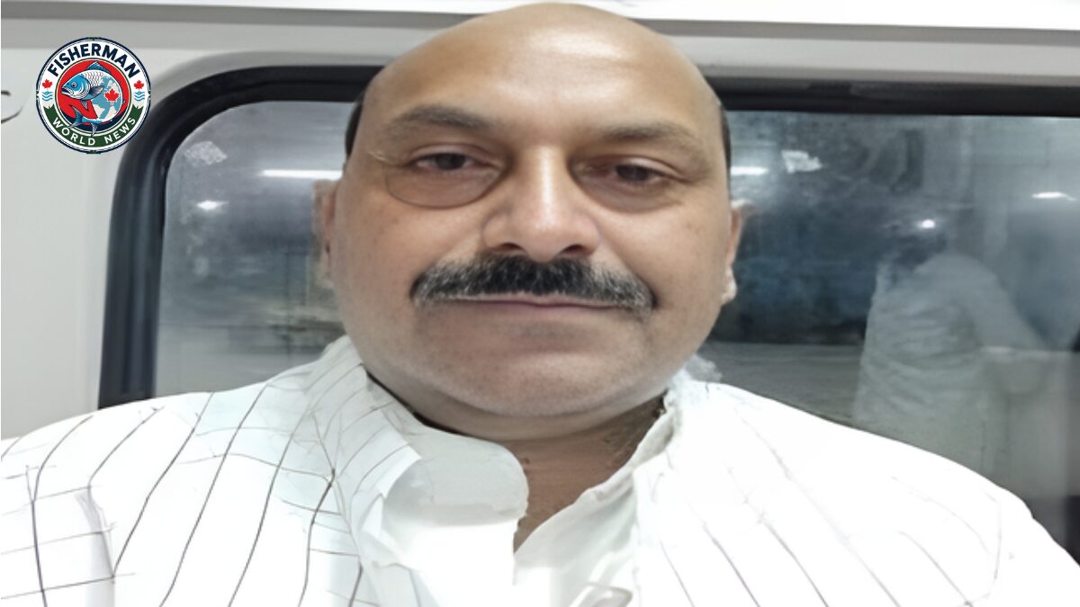 फतेह बहादुर सिंह का व्हाट्सएप अकाउंट हैक