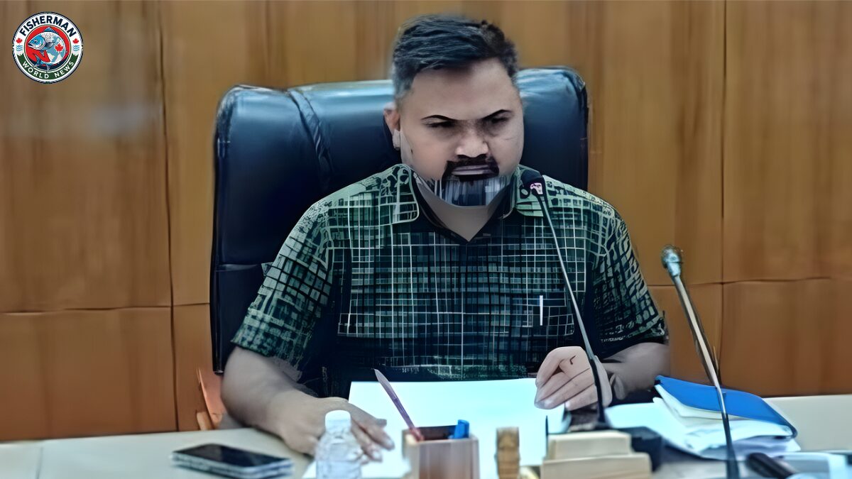 कुशीनगर में डीएम महेंद्र सिंह