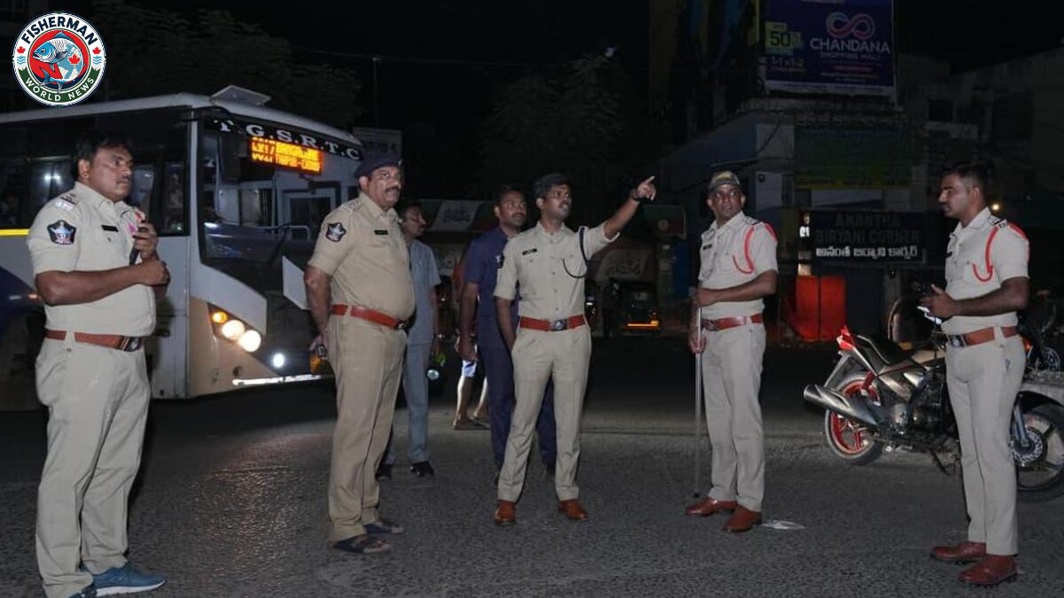 लखनऊ में आतंकियों