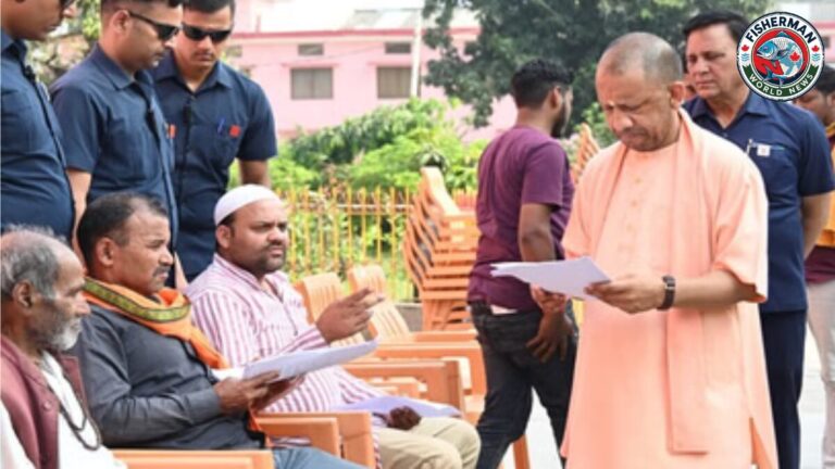 गोरखपुर में जनता दर्शन