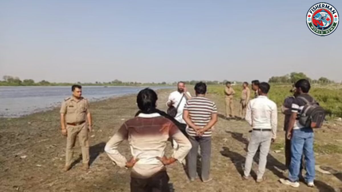 मथुरा के वृंदावन में यमुना नदी में