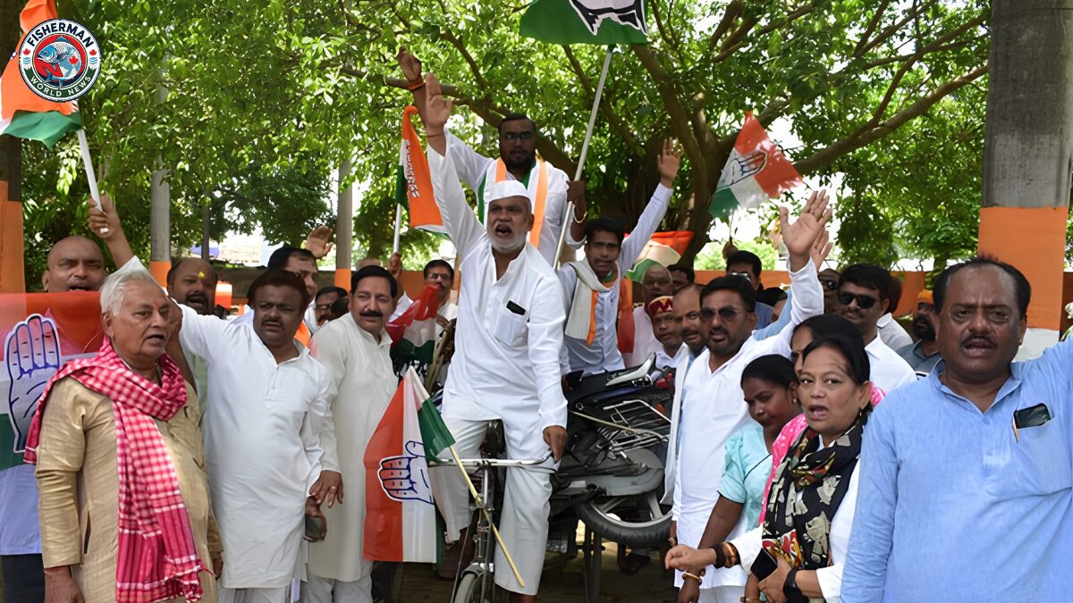 बढ़ती कीमतों के विरोध में कांग्रेसियों ने