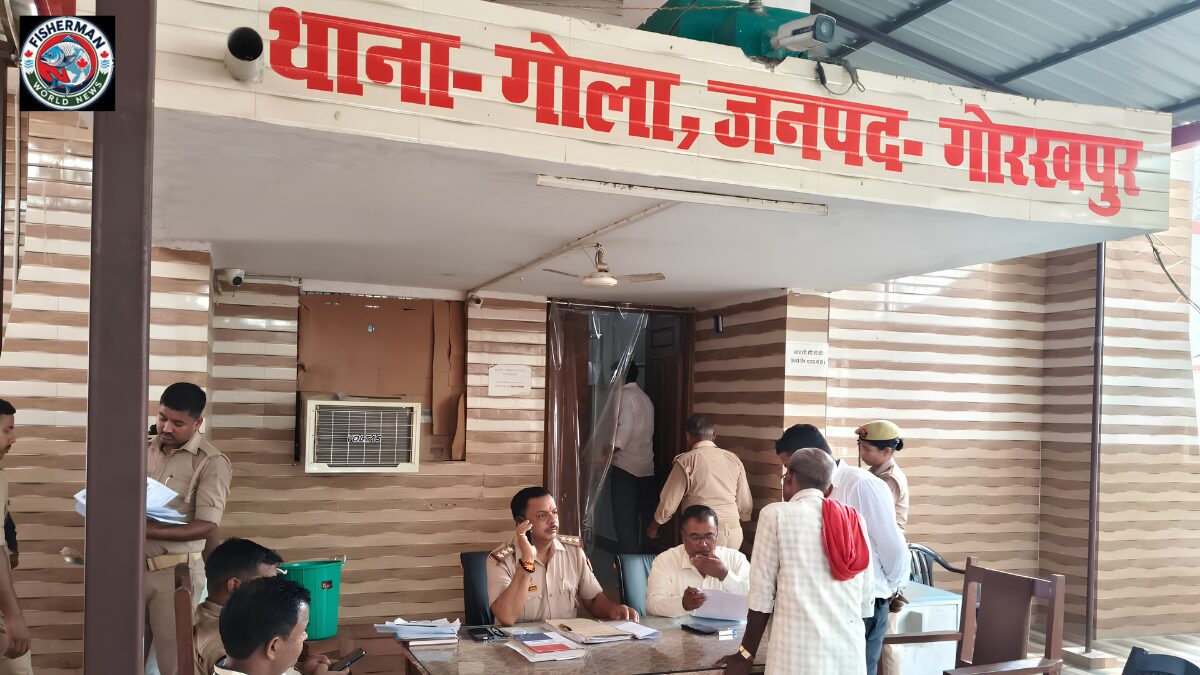 गोरखपुर के गोला थाना परिसर में